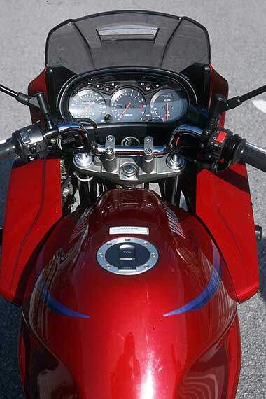 Rehausseurs De Guidon Yamaha XJ 900 Diversion - Hauteur 40 Mm - Recule De 18 Mm - Aluminium Noir - Améliore Le Confort - 2