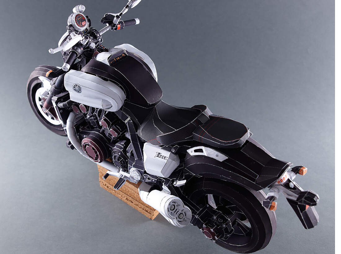 Yamaha Paper Crafts MotorradKunstwerke aus Papier