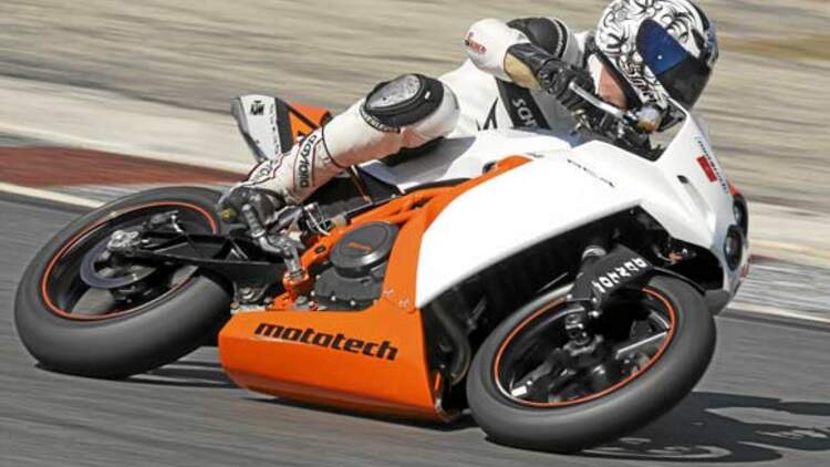 Mototech-KTM-RC4-690R-supermono-02 Ktm, Ktm 690, Bike | atelier-yuwa ...