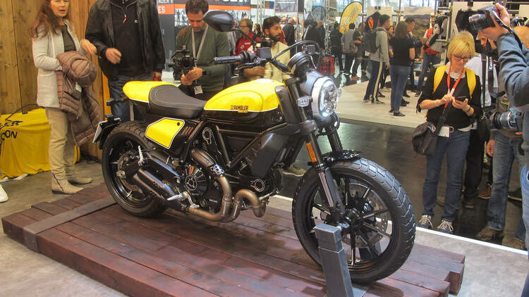 Ducati Scrambler Cafe Racer Desert Sled Und Full Throttle Motorradonline De