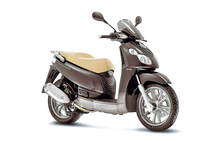 Piaggio Carnaby Cruiser 300 Tests & Fahrberichte, aktuelle
