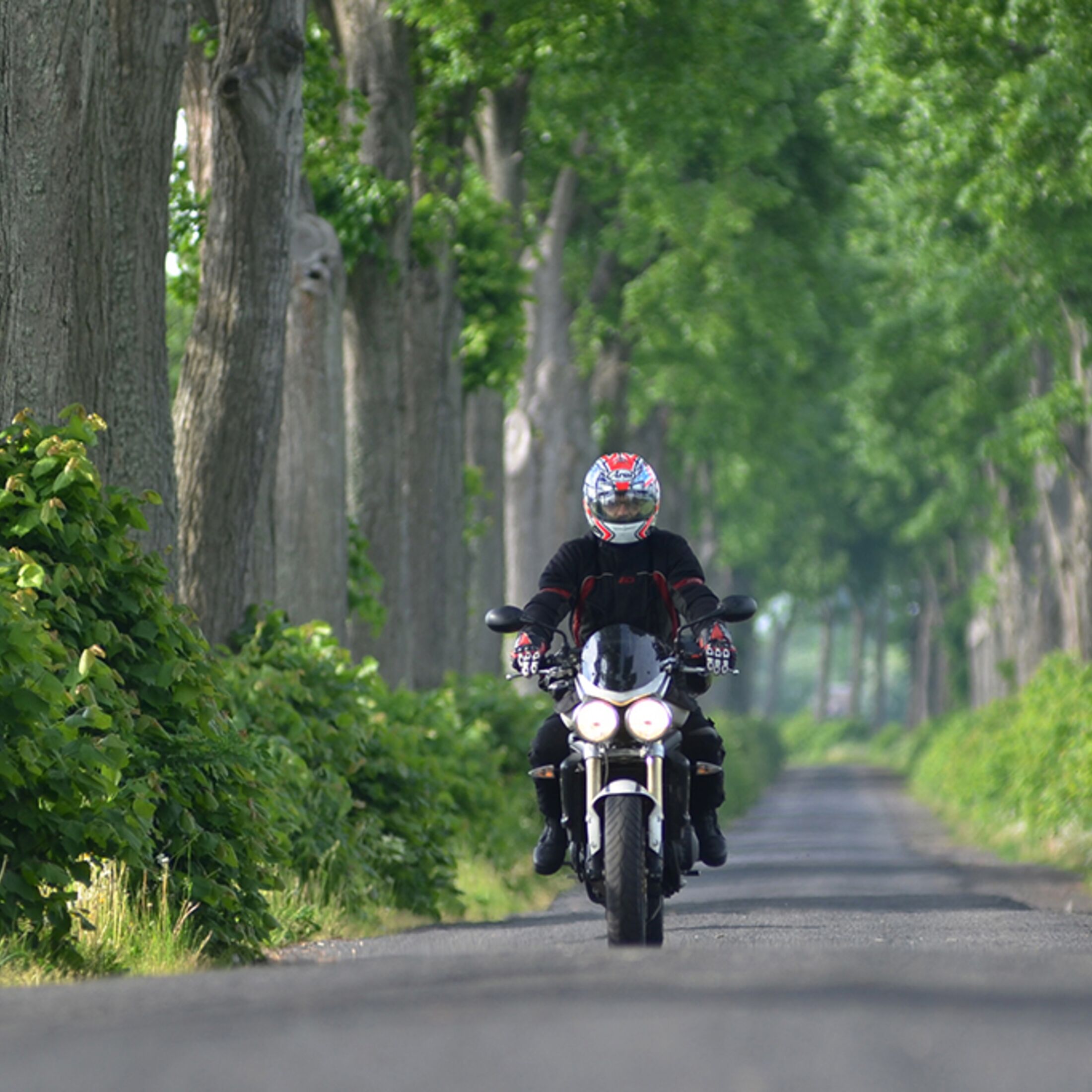 Wie lange halten sich Bremsbeläge am Motorrad? - Motorrad-Tour-Online