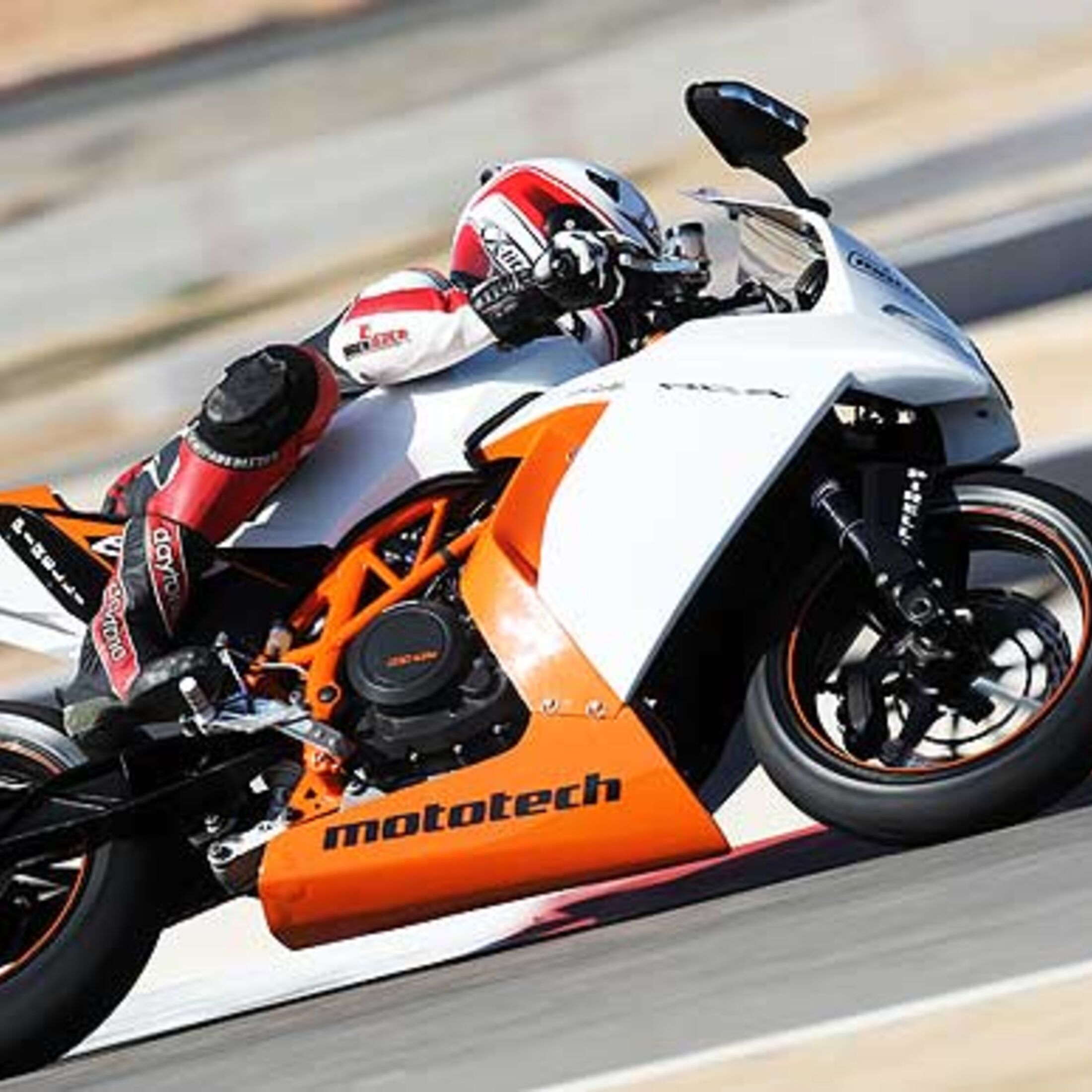 Ktm rc4 deals 690r