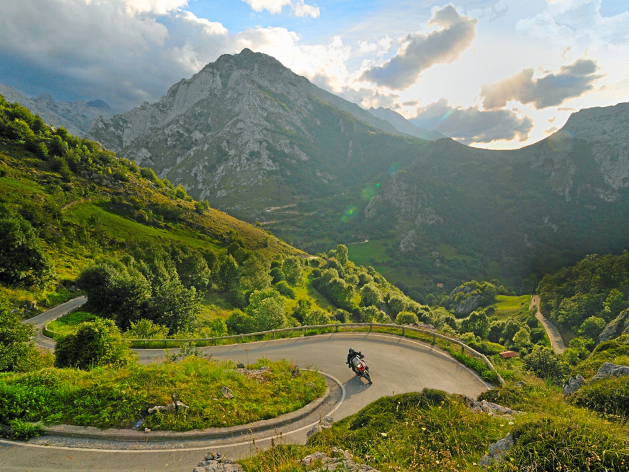Neuheit in Bergen: Europas längster Tunnel, der nur per Fahrrad und zu Fuß  zu durchqueren ist