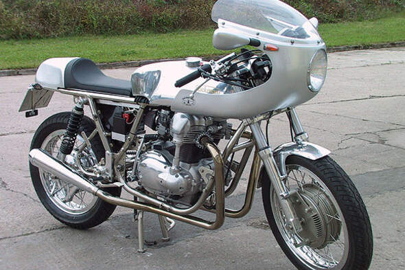 Kawasaki W 650 > aktuelle Tests & Fahrberichte