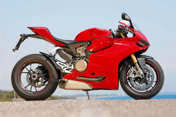 Ducati 1199 Panigale > aktuelle Tests & Fahrberichte