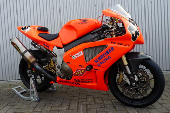 Honda VTR 1000 SP-2 > aktuelle Tests & Fahrberichte